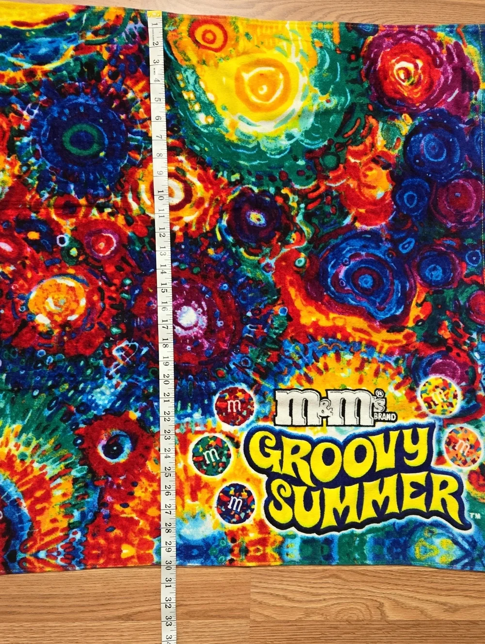 M&M's Groovy Summer Colorful Psychedelic Beach Towel - Vintage 90s.